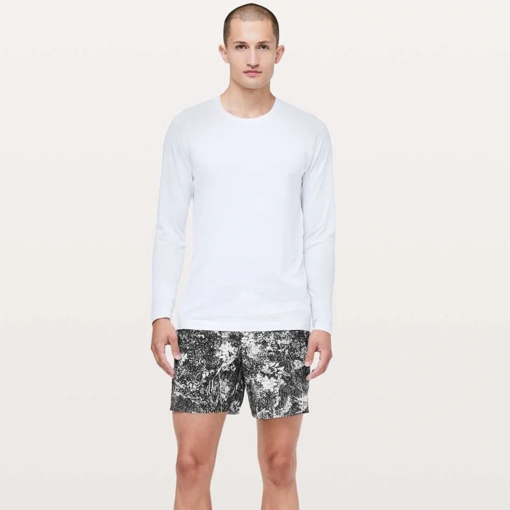 Lululemon Channel Cross Short *7